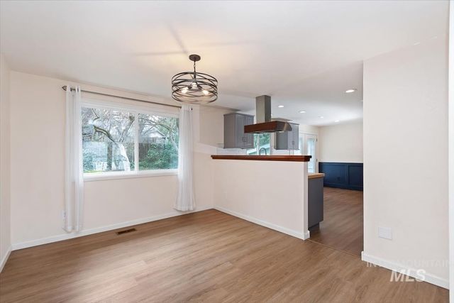 1909 E Mortimer, Boise, ID 83712