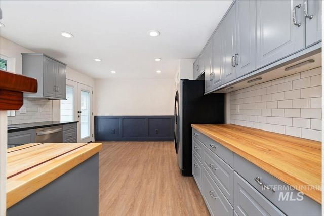 1909 E Mortimer, Boise, ID 83712