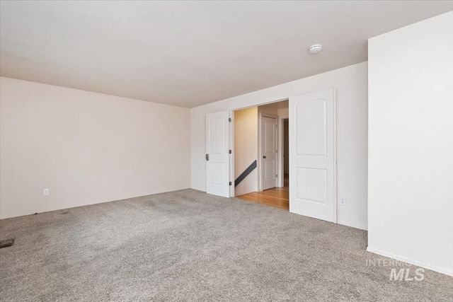 1909 E Mortimer, Boise, ID 83712