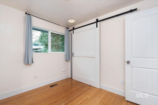 1909 E Mortimer, Boise, ID 83712