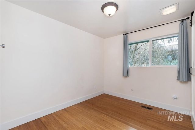 1909 E Mortimer, Boise, ID 83712