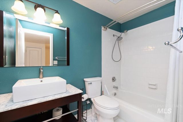 1909 E Mortimer, Boise, ID 83712