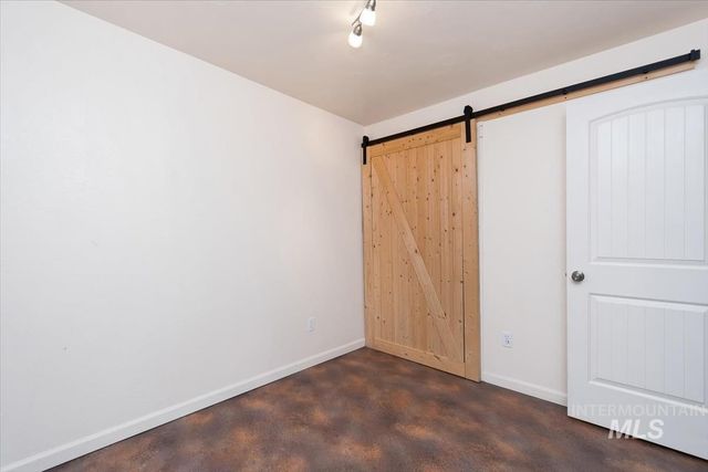 1909 E Mortimer, Boise, ID 83712