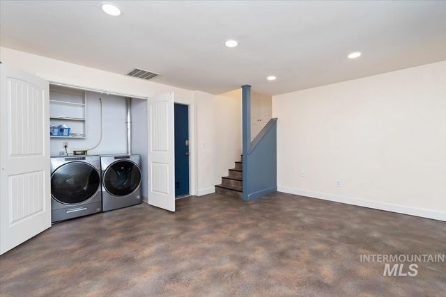 1909 E Mortimer, Boise, ID 83712