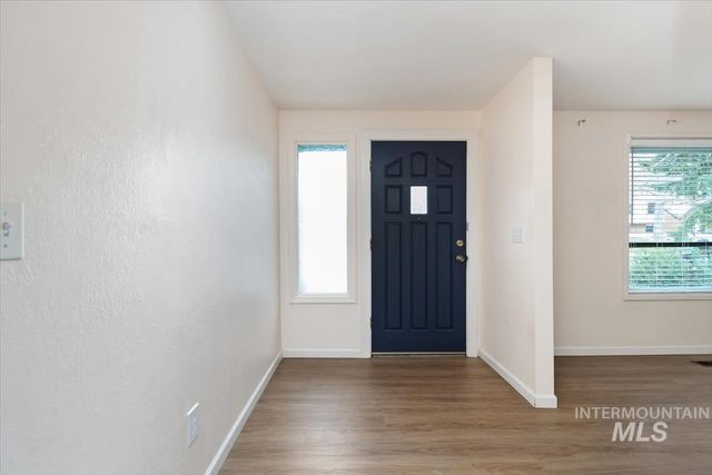 1909 E Mortimer, Boise, ID 83712