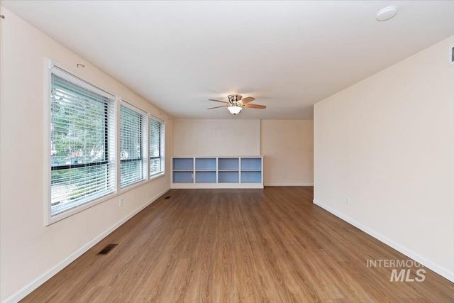 1909 E Mortimer, Boise, ID 83712