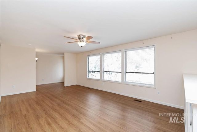 1909 E Mortimer, Boise, ID 83712