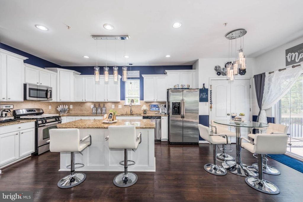 Image 12 of property listing at 903 BOATWRIGHT DR, Glen Burnie, MD 21060
