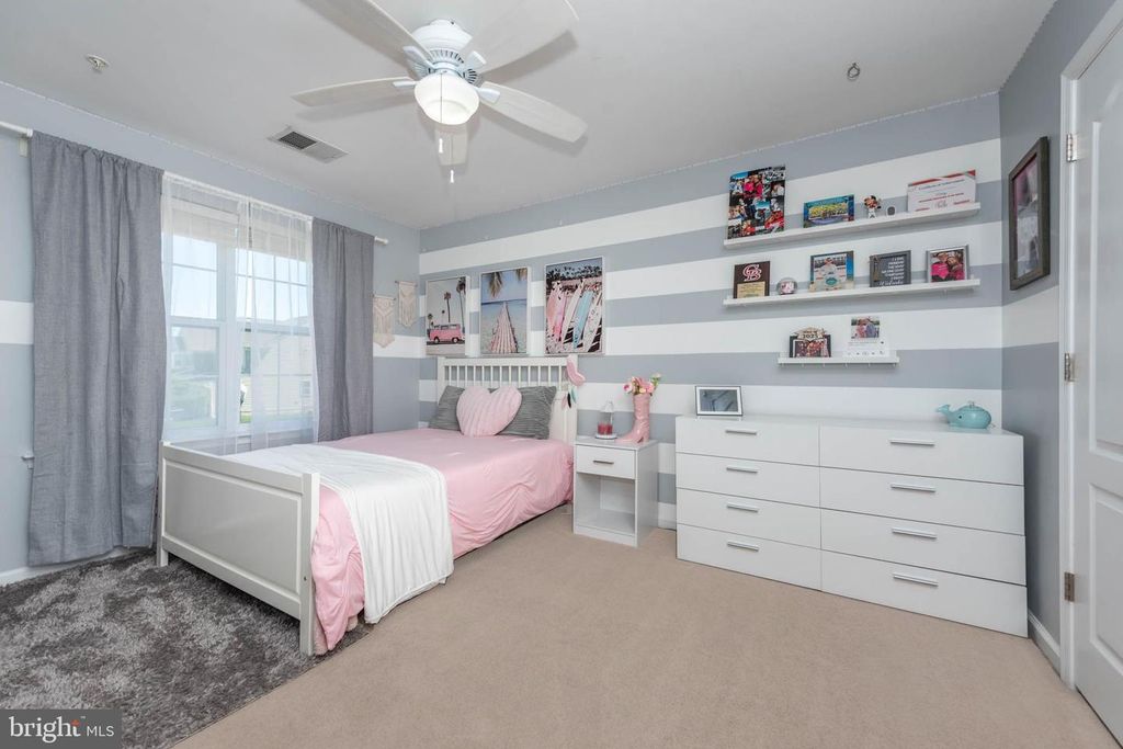 Image 22 of property listing at 903 BOATWRIGHT DR, Glen Burnie, MD 21060