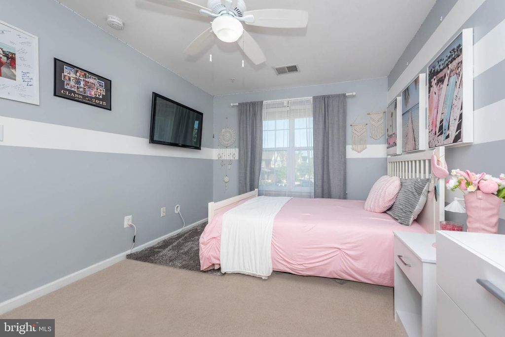 Image 23 of property listing at 903 BOATWRIGHT DR, Glen Burnie, MD 21060