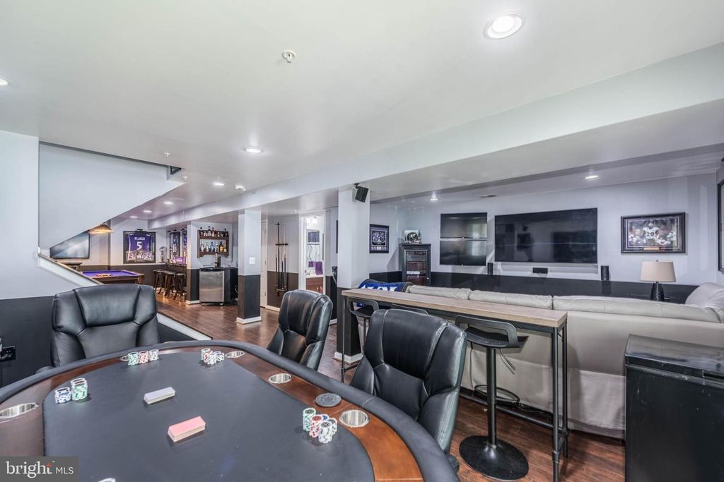 Image 32 of property listing at 903 BOATWRIGHT DR, Glen Burnie, MD 21060