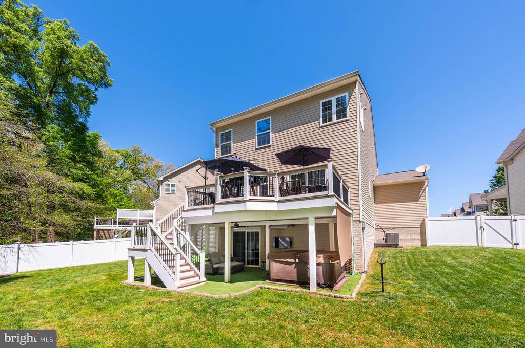 Image 43 of property listing at 903 BOATWRIGHT DR, Glen Burnie, MD 21060