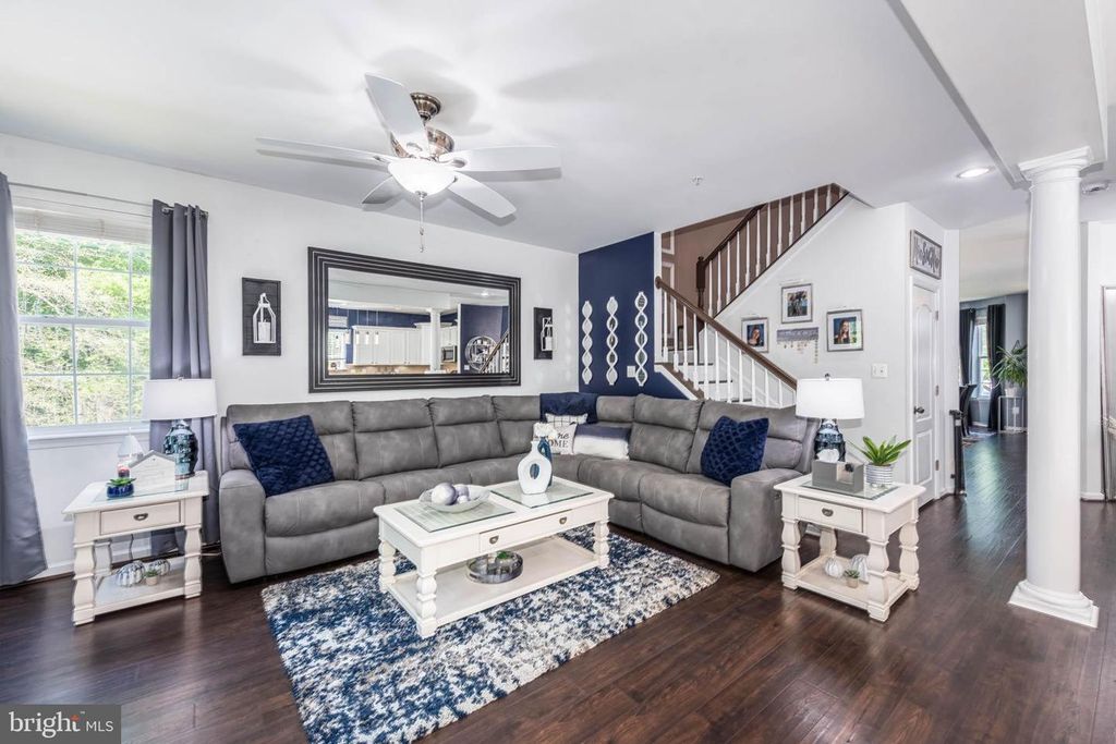 Image 7 of property listing at 903 BOATWRIGHT DR, Glen Burnie, MD 21060