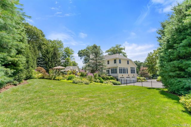 22 Perrins Peak Road, Stony Point, NY 10980