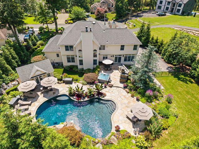 22 Perrins Peak Road, Stony Point, NY 10980