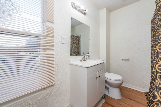 2406 Gilead Avenue, Zion, IL 60099