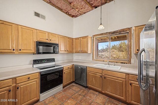 407 E HONDA BOW Road, Phoenix, AZ 85086