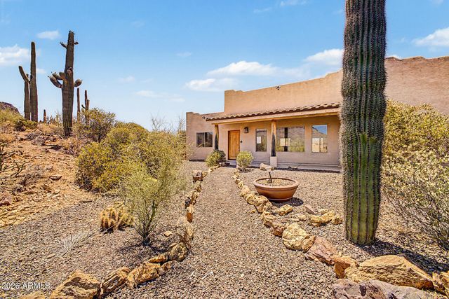407 E HONDA BOW Road, Phoenix, AZ 85086