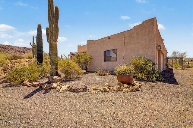 407 E HONDA BOW Road, Phoenix, AZ 85086