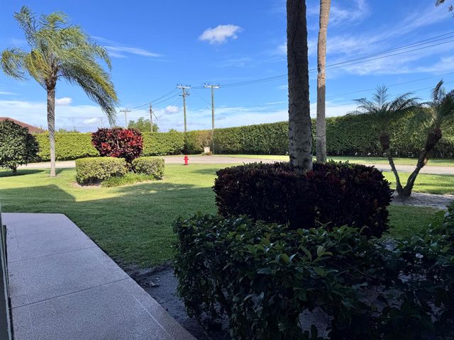 5574 Witney Drive 102, Delray Beach, FL 33484