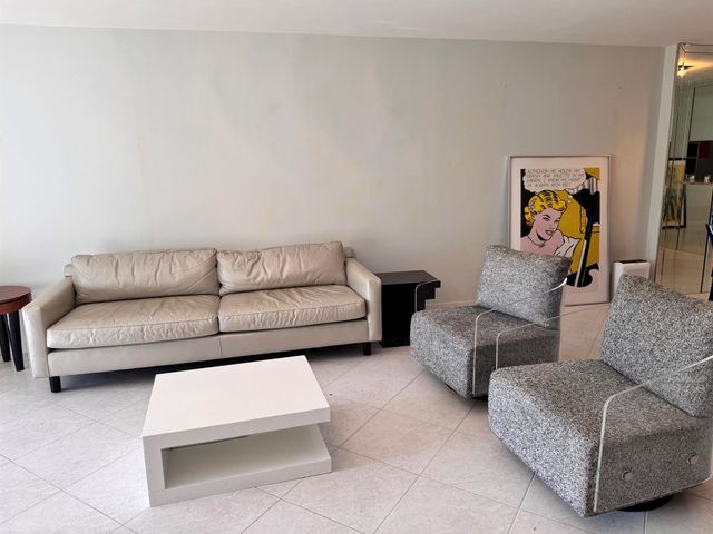 5574 Witney Drive 102, Delray Beach, FL 33484