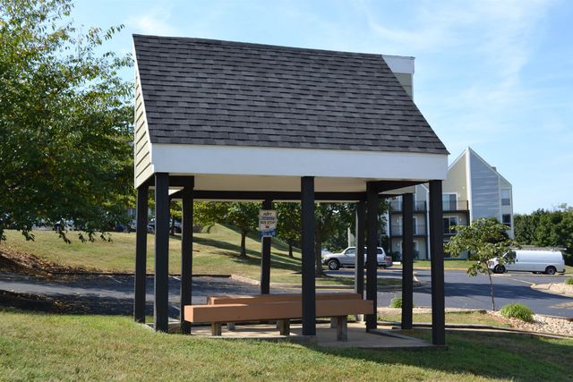 1342 Hunters Rd Apt B, Harrisonburg, VA 22801