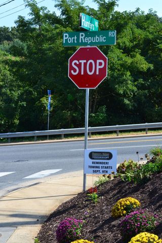 1342 Hunters Rd Apt B, Harrisonburg, VA 22801