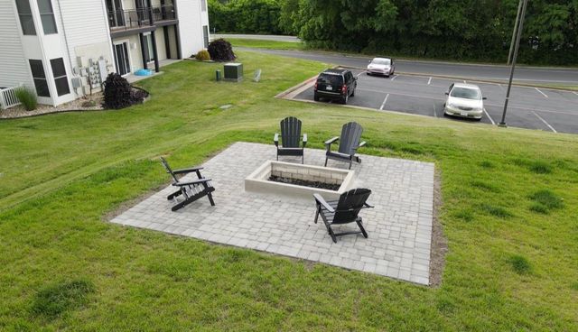 1342 Hunters Rd Apt B, Harrisonburg, VA 22801