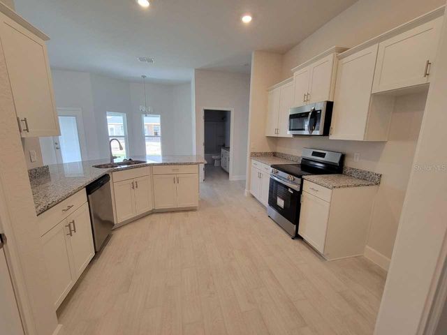 10453 SW 42ND AVENUE, Ocala, FL 34476