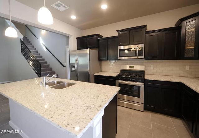 2170 ENCHANTED CREST Drive, El Paso, TX 79911