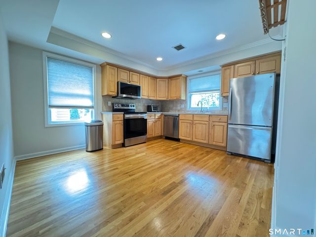 17 Glenwood Avenue A, Norwalk, CT 06854