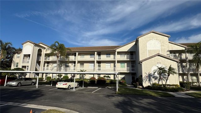 8735 OLDE HICKORY AVENUE 8306, Sarasota, FL 34238