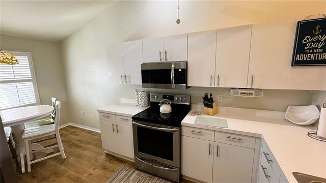 8735 OLDE HICKORY AVENUE 8306, Sarasota, FL 34238