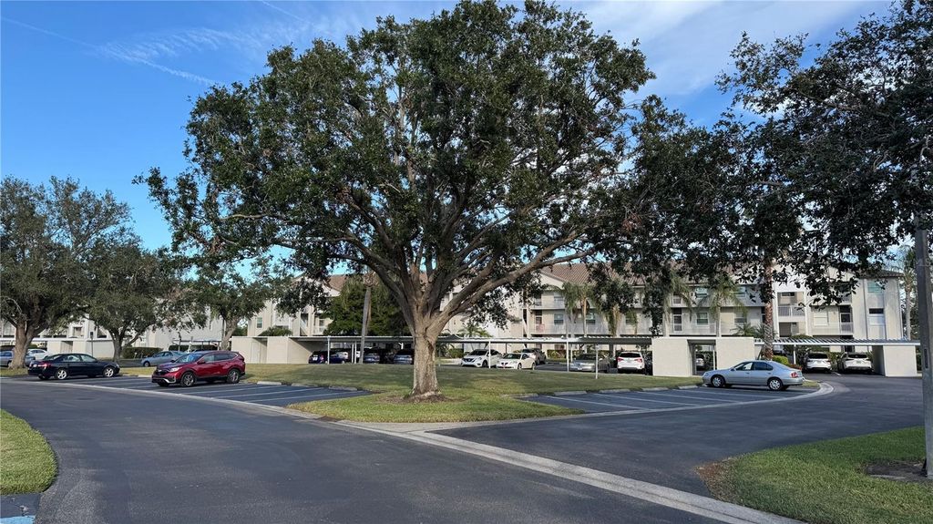 8735 OLDE HICKORY AVENUE 8306, Sarasota, FL 34238