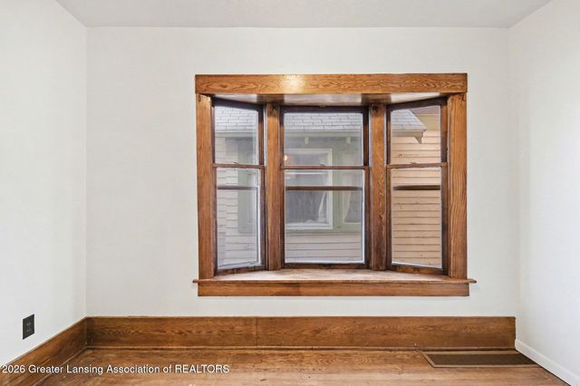 311 E Mount Hope Avenue, Lansing, MI 48910