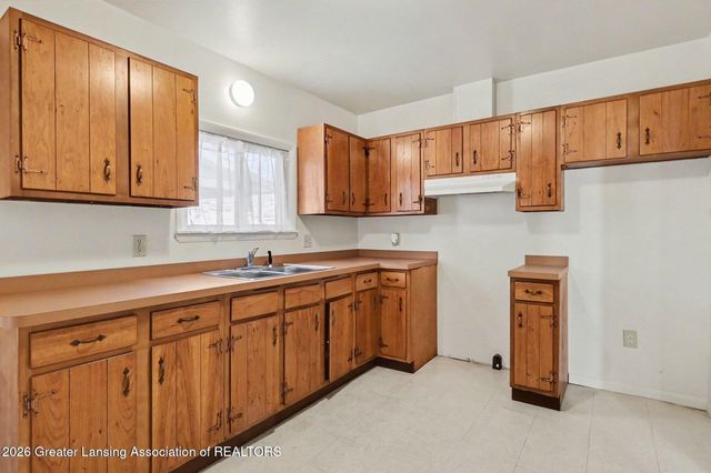 311 E Mount Hope Avenue, Lansing, MI 48910