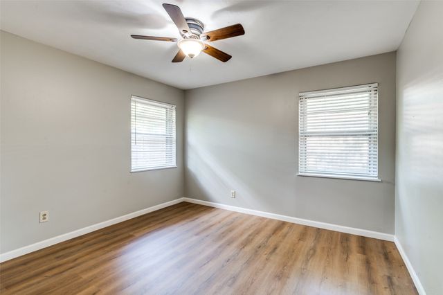 1703 Raydon Drive, Arlington, TX 76013