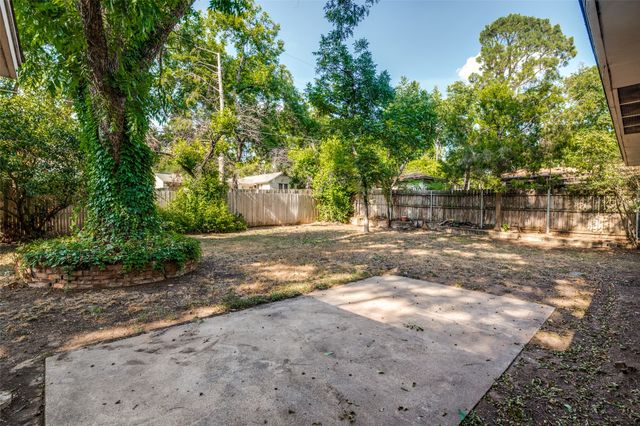 1703 Raydon Drive, Arlington, TX 76013