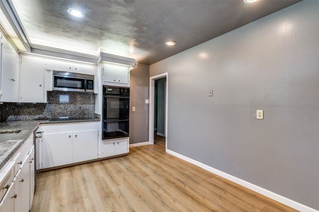 1703 Raydon Drive, Arlington, TX 76013