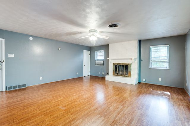 1703 Raydon Drive, Arlington, TX 76013