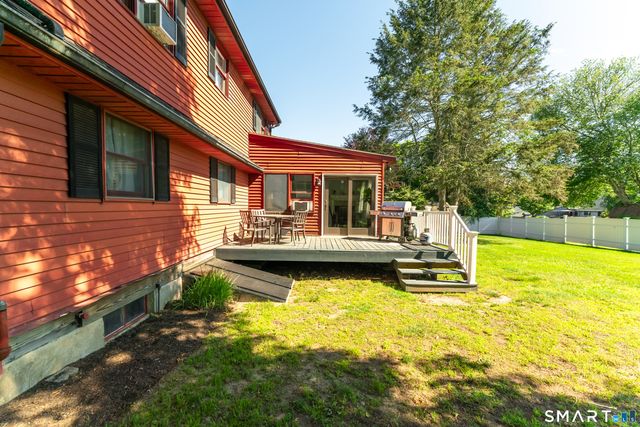 43 Lynn Drive, Preston, CT 06365