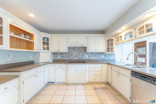 43 Lynn Drive, Preston, CT 06365