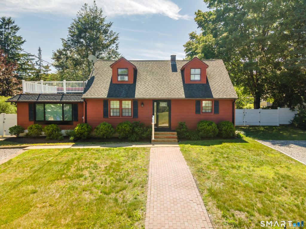 43 Lynn Drive, Preston, CT 06365