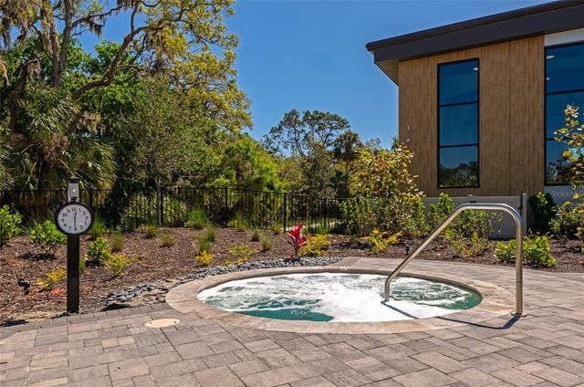 9000 TEQUILA SUNRISE DRIVE, Sarasota, FL 34241