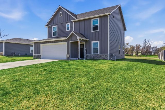 1313 Skyview Dr, El Dorado, KS 67042