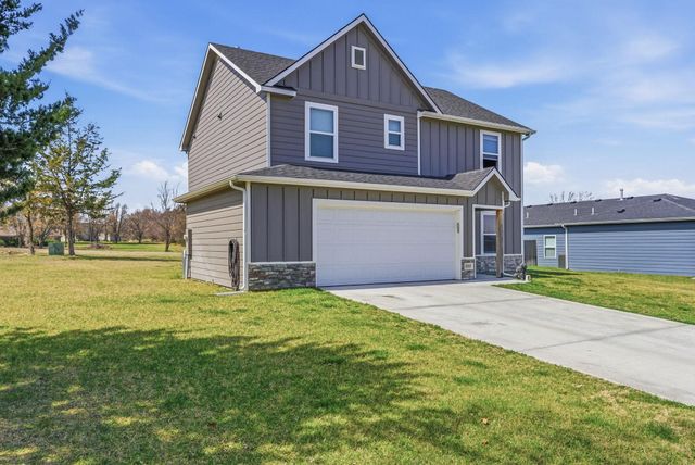 1313 Skyview Dr, El Dorado, KS 67042