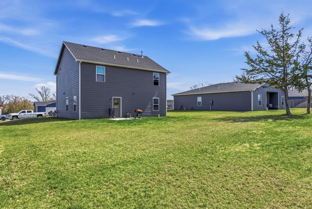 1313 Skyview Dr, El Dorado, KS 67042