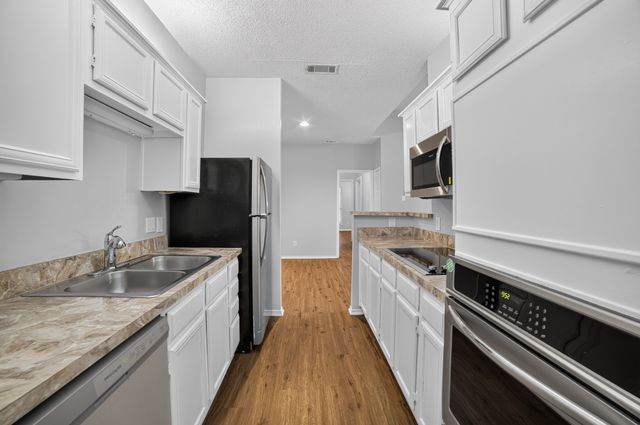 2101 Count Fleet Drive 511, Arlington, TX 76011