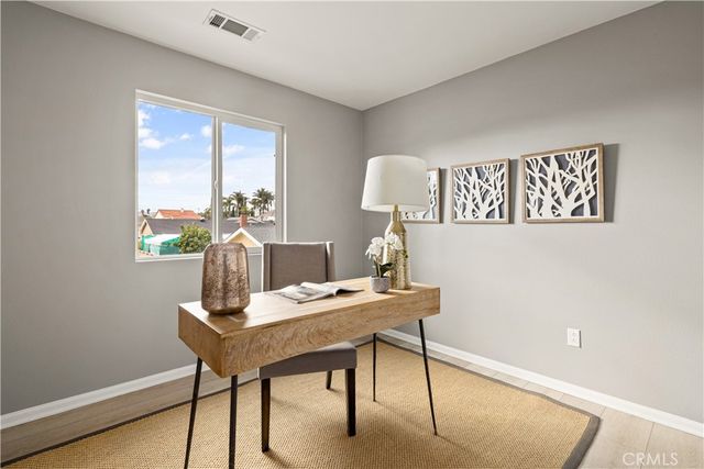 8213 Quartz Avenue, Winnetka, CA 91306