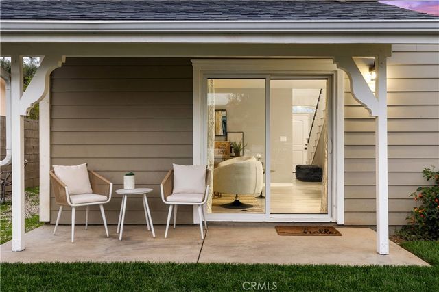 8213 Quartz Avenue, Winnetka, CA 91306
